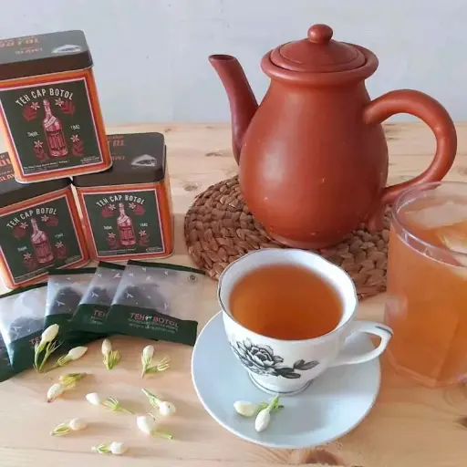 شاي إندونيسي - علب شاي بغطاء تحتوي على 20 كيس شاي فاخر من إندونيسيا الأصلية